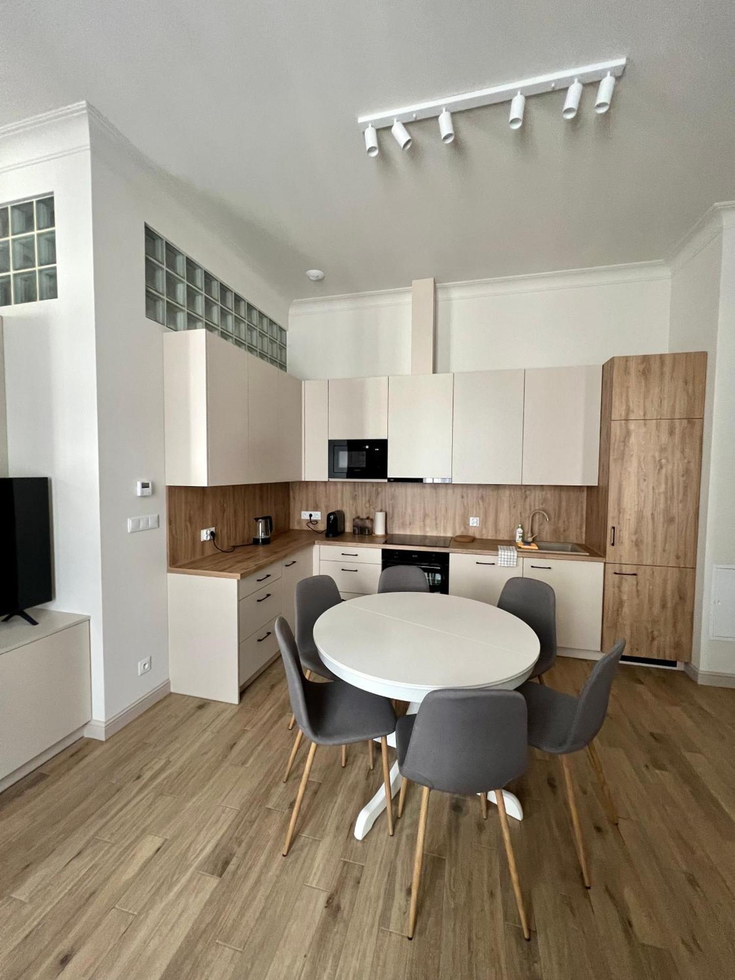 Sebastiana Street Luxury Apartment 克拉科夫 外观 照片
